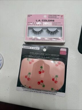 Eye Lash Case with Mirror! 🪞 Holds 3 pairs of eye lashes.
+ L.A. Colors Eye Lash